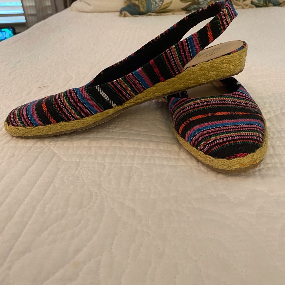 SLIM WIDTH Sling Back Shoes